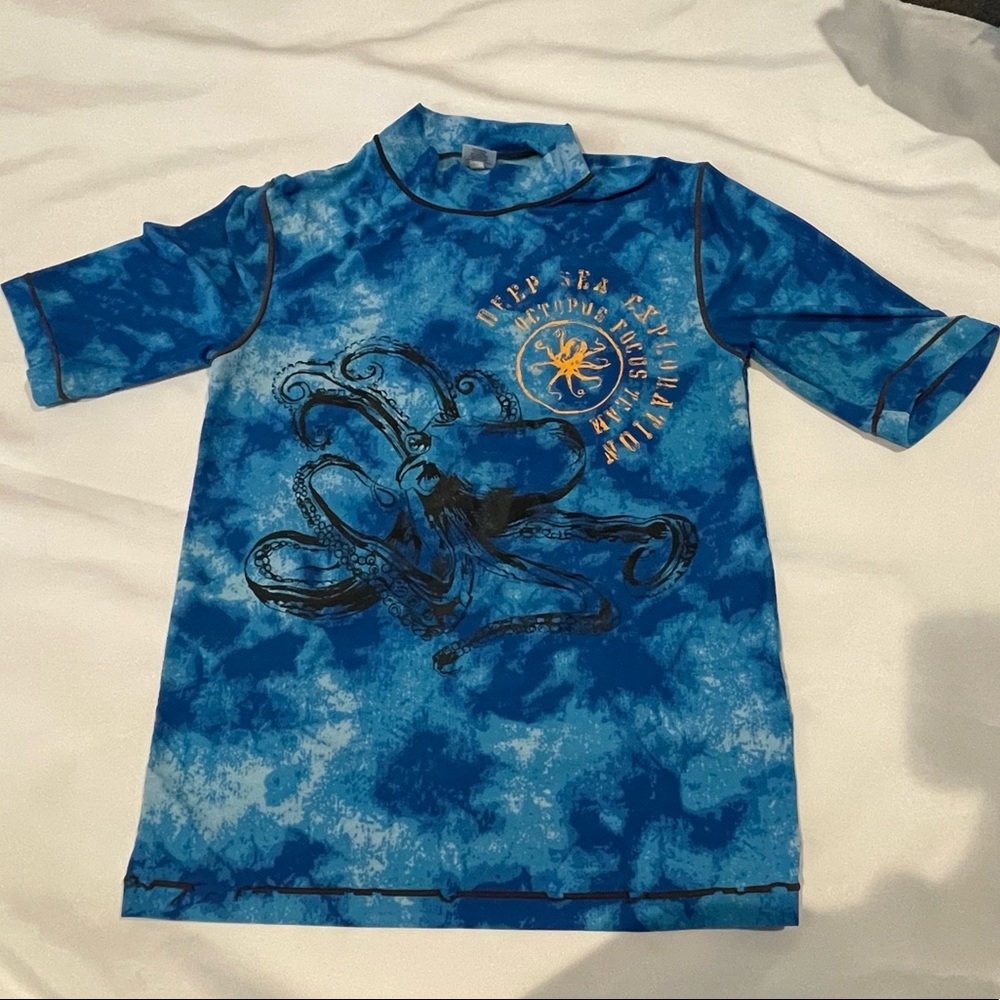 Cherokee Boys Size L 10/12 swim shirt Blue Tie Dye Octopus